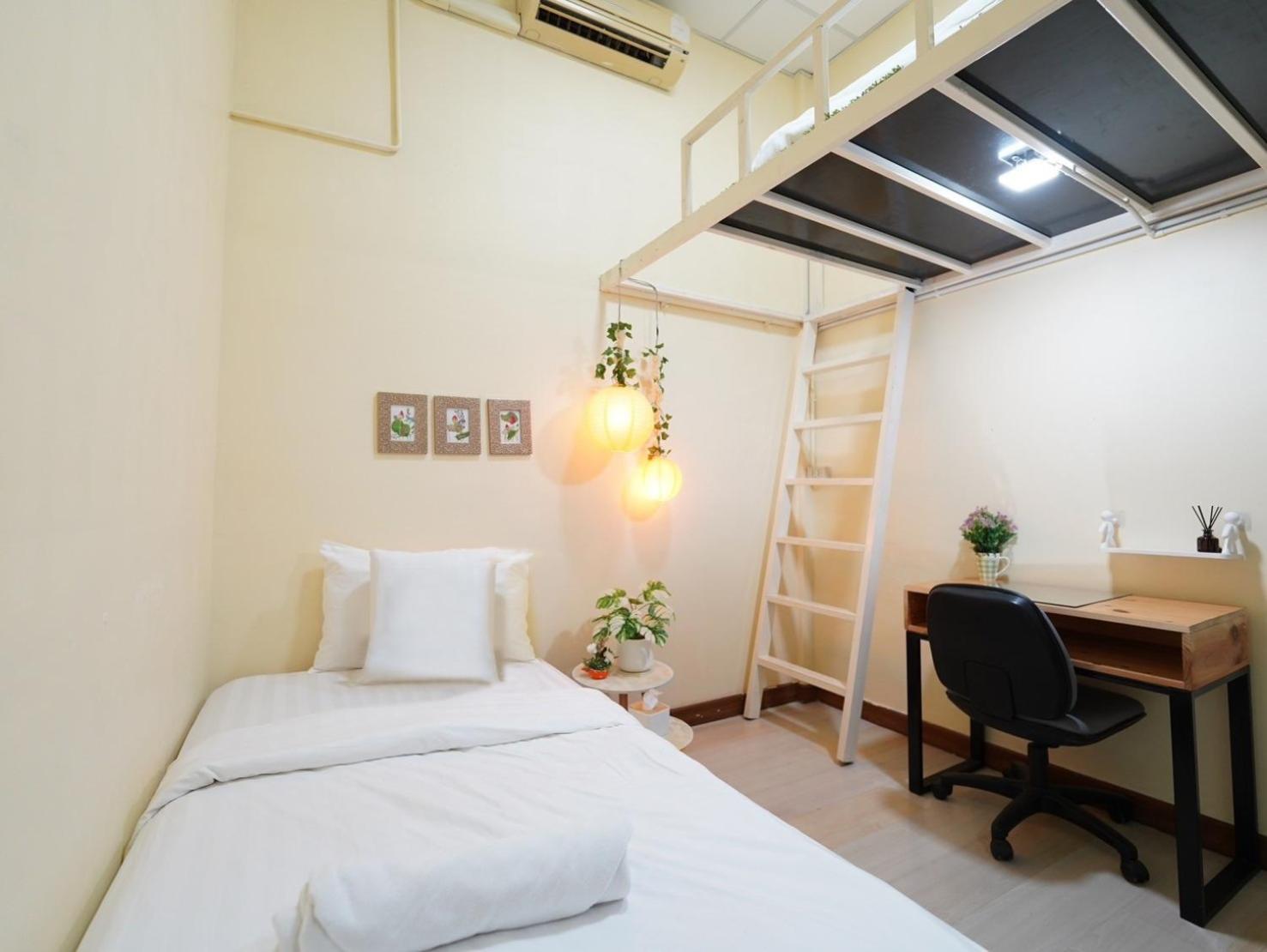 Ez Sleep @ Ratchada 19 Hostel Bangkok Ngoại thất bức ảnh