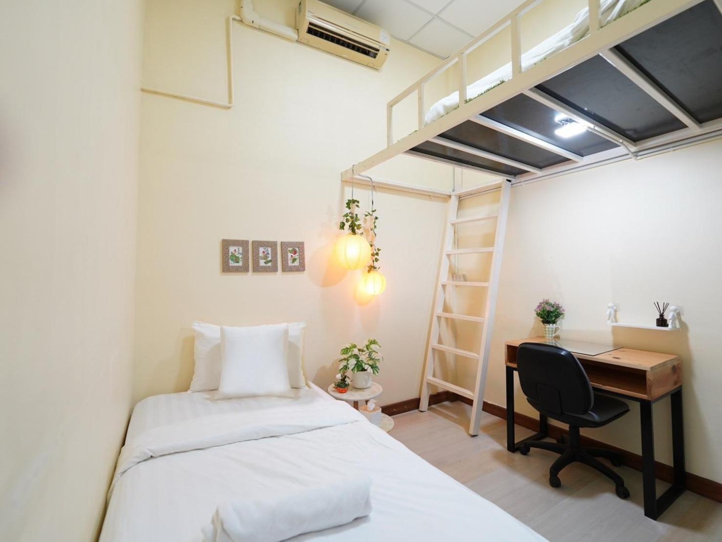 Ez Sleep @ Ratchada 19 Hostel Bangkok Ngoại thất bức ảnh