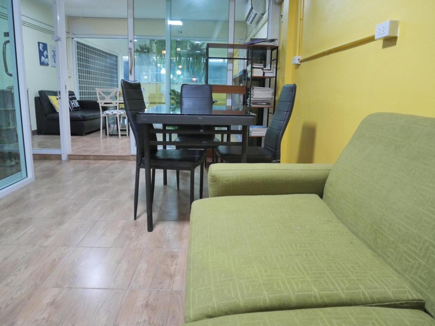 Ez Sleep @ Ratchada 19 Hostel Bangkok Ngoại thất bức ảnh